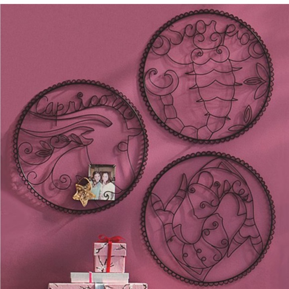 🎉HP🎉PBTeen Pisces Fish Zodiac Black Metal Wall Hanging Art - Picture 4 of 4